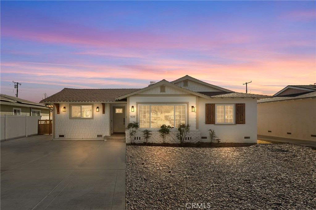 939 West Bonnie Brae Court