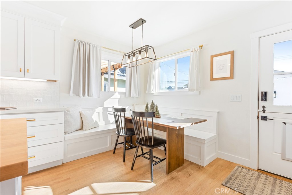 939 West Bonnie Brae Court