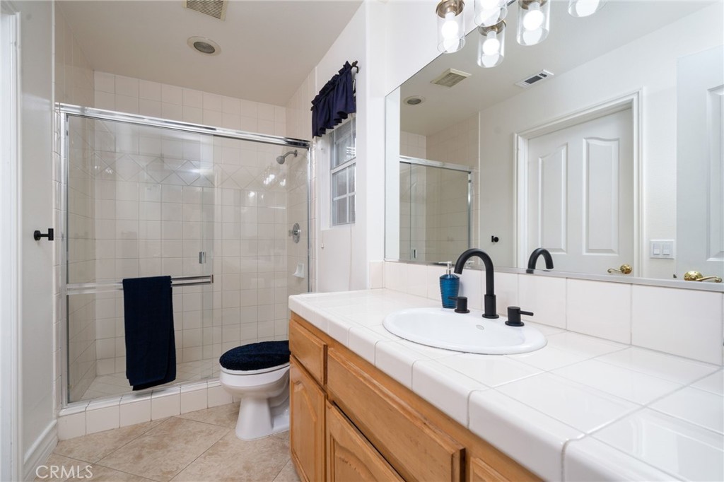 1470 N Pinebrook Avenue