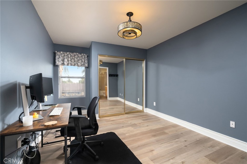 1470 N Pinebrook Avenue