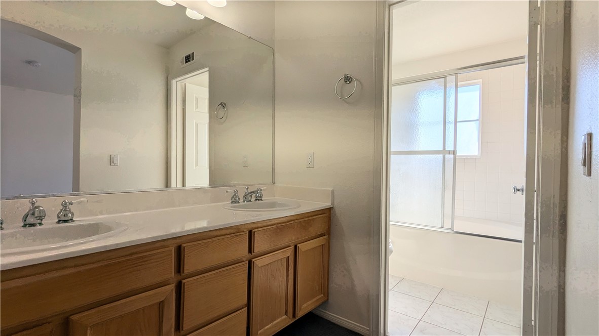 401 Middlebury Court