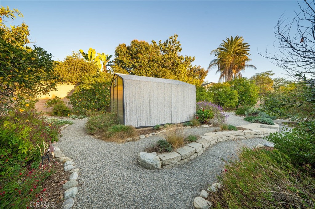 143 W Monterrey Drive