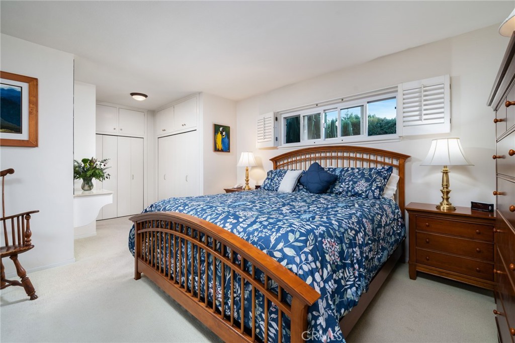 143 W Monterrey Drive