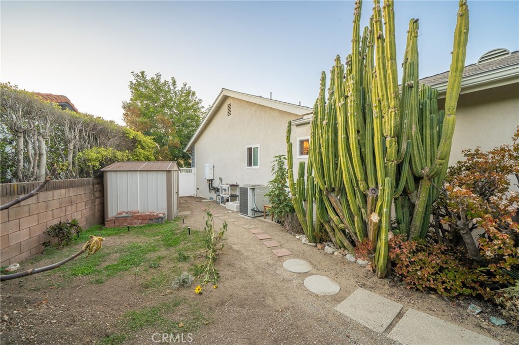 143 W Monterrey Drive