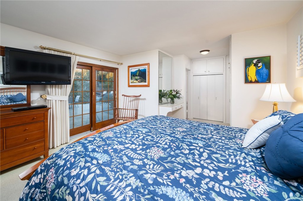 143 W Monterrey Drive