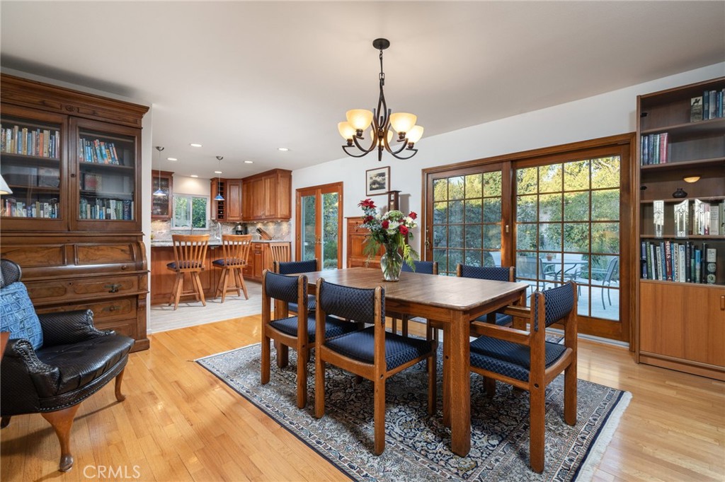 143 W Monterrey Drive