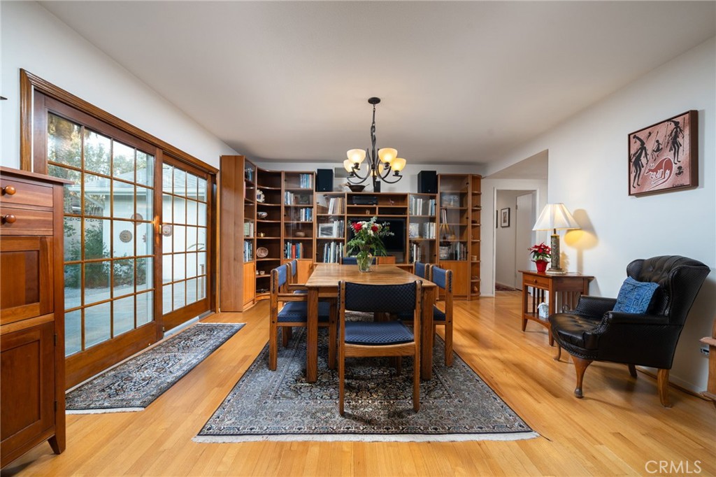 143 W Monterrey Drive