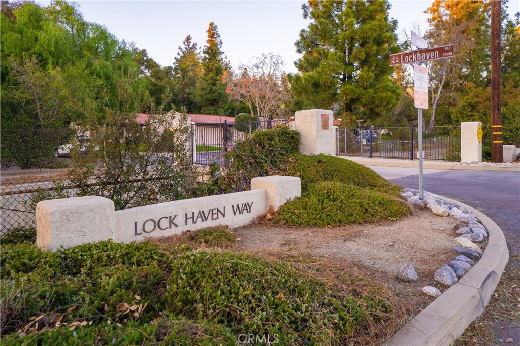 1911 Lockhaven Way