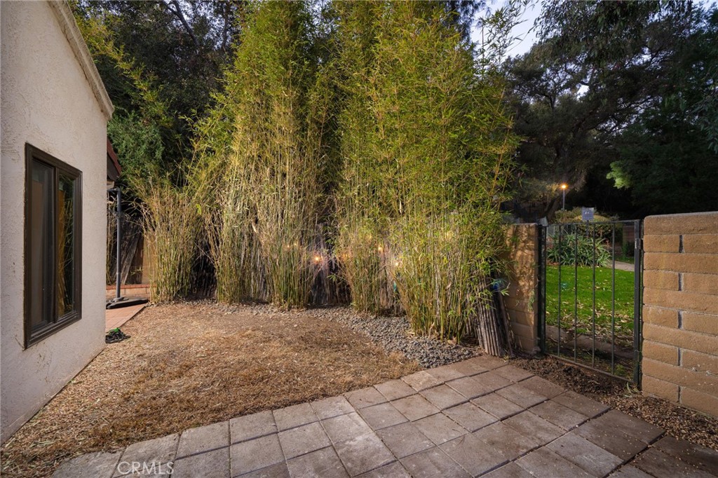 1911 Lockhaven Way