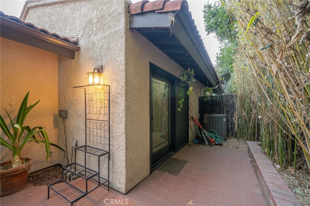 1911 Lockhaven Way
