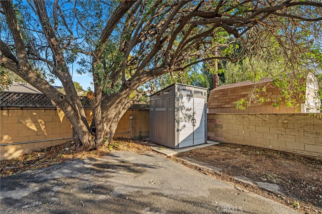 1372 N Mountain Avenue
