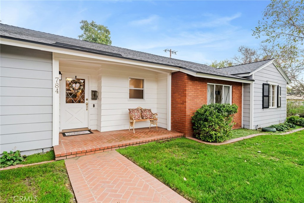 784 W 12th Street