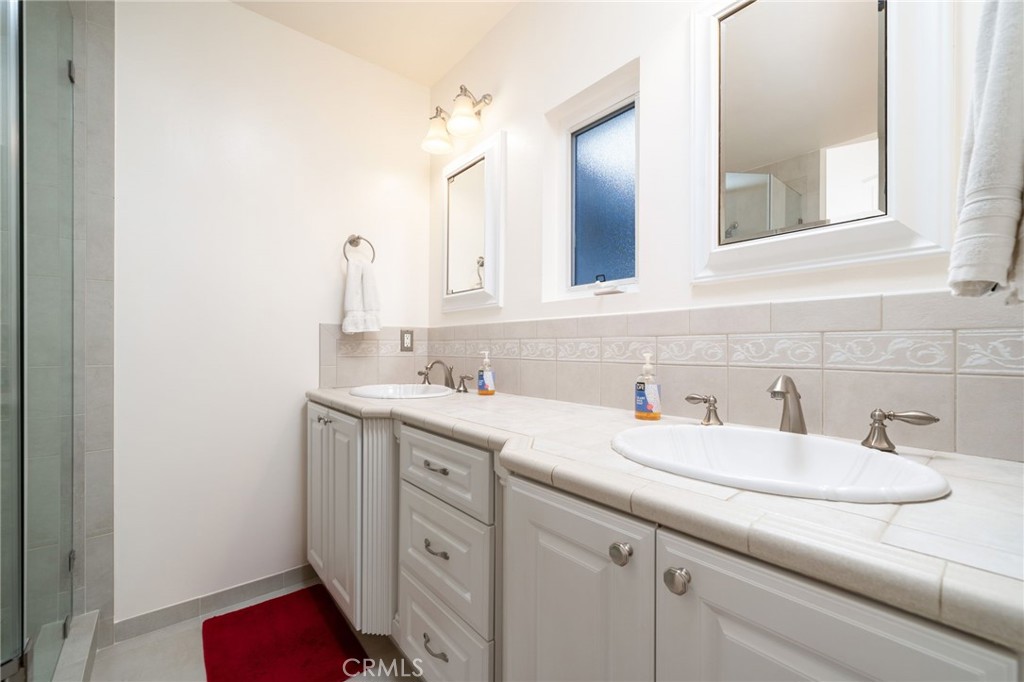 784 W 12th Street