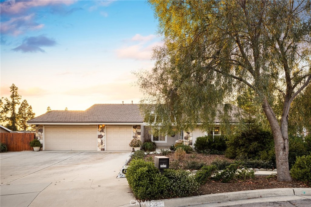 2321 Weatherford Court
