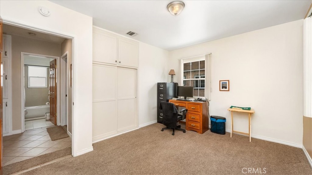 823 E El Morado Court