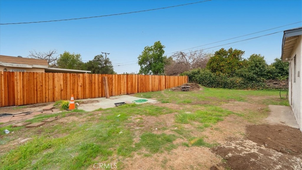 823 E El Morado Court