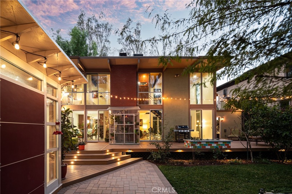 4736 Williams Avenue