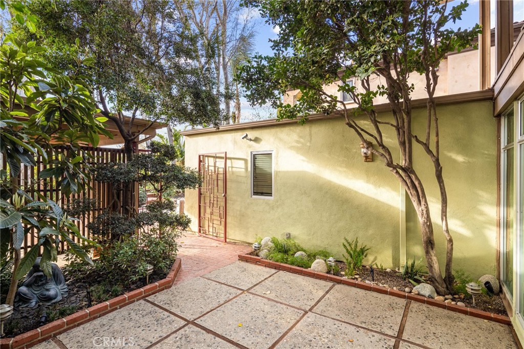 4736 Williams Avenue