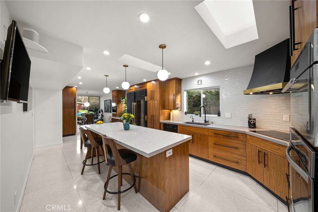 4736 Williams Avenue