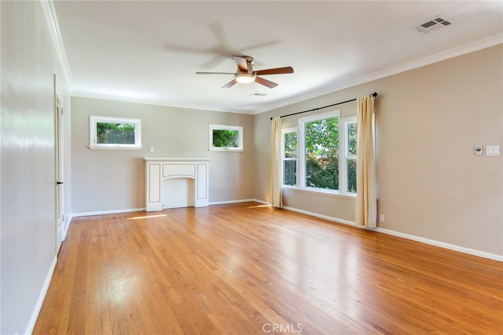 152 S Vista Bonita Avenue