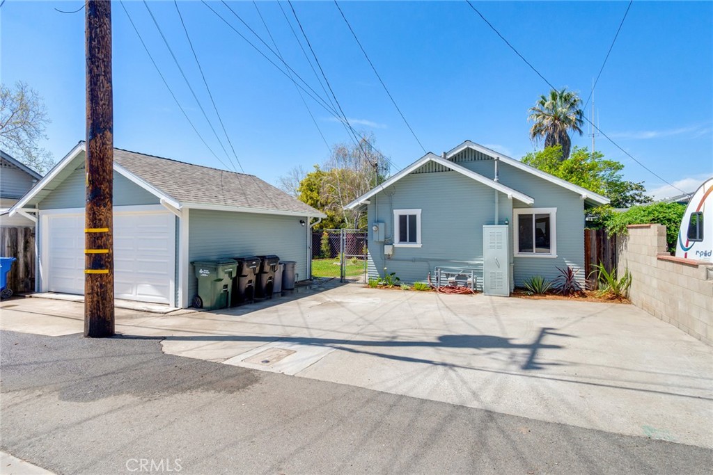 152 S Vista Bonita Avenue