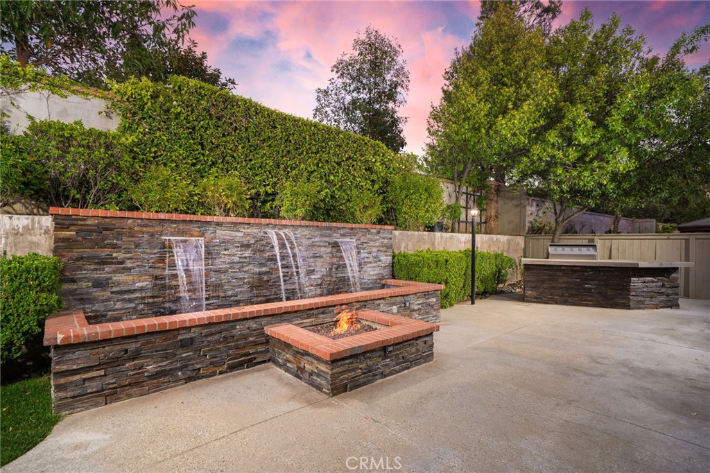 1347 Cole Lane