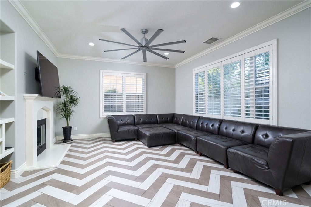 1347 Cole Lane