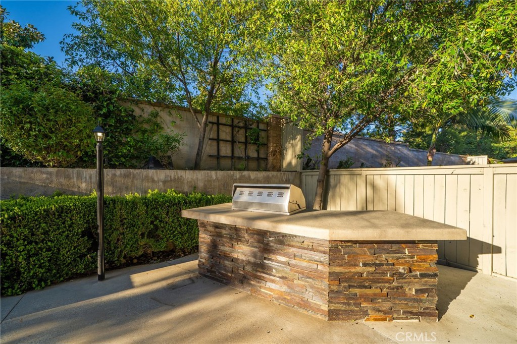 1347 Cole Lane