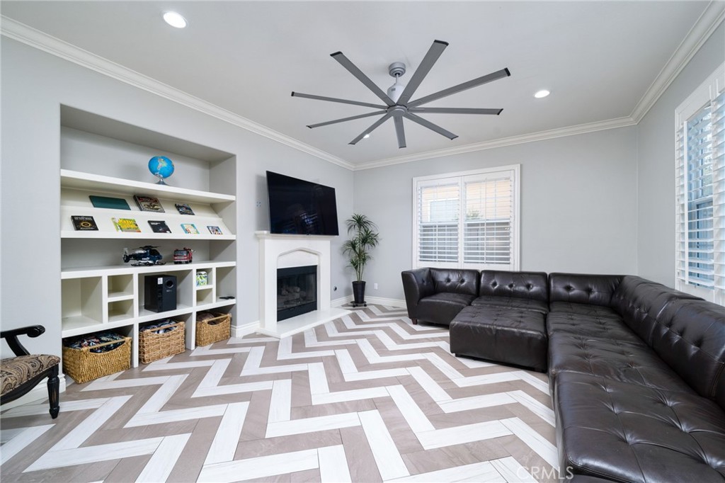 1347 Cole Lane