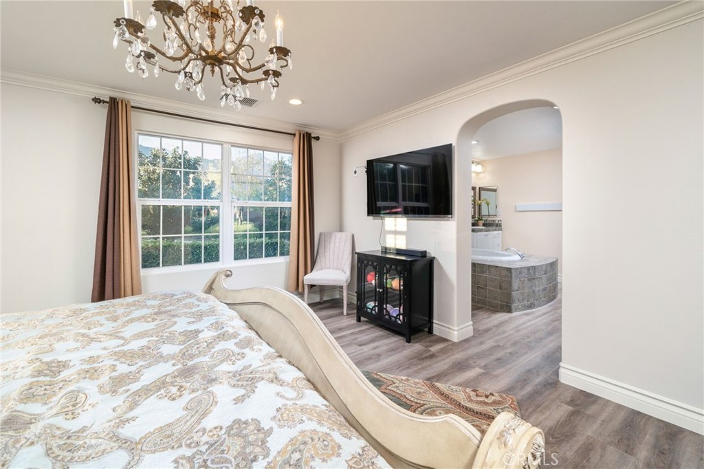 1347 Cole Lane
