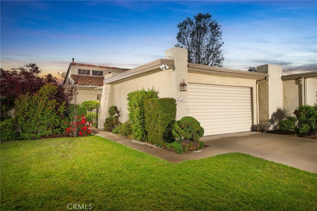465 Champlain Drive