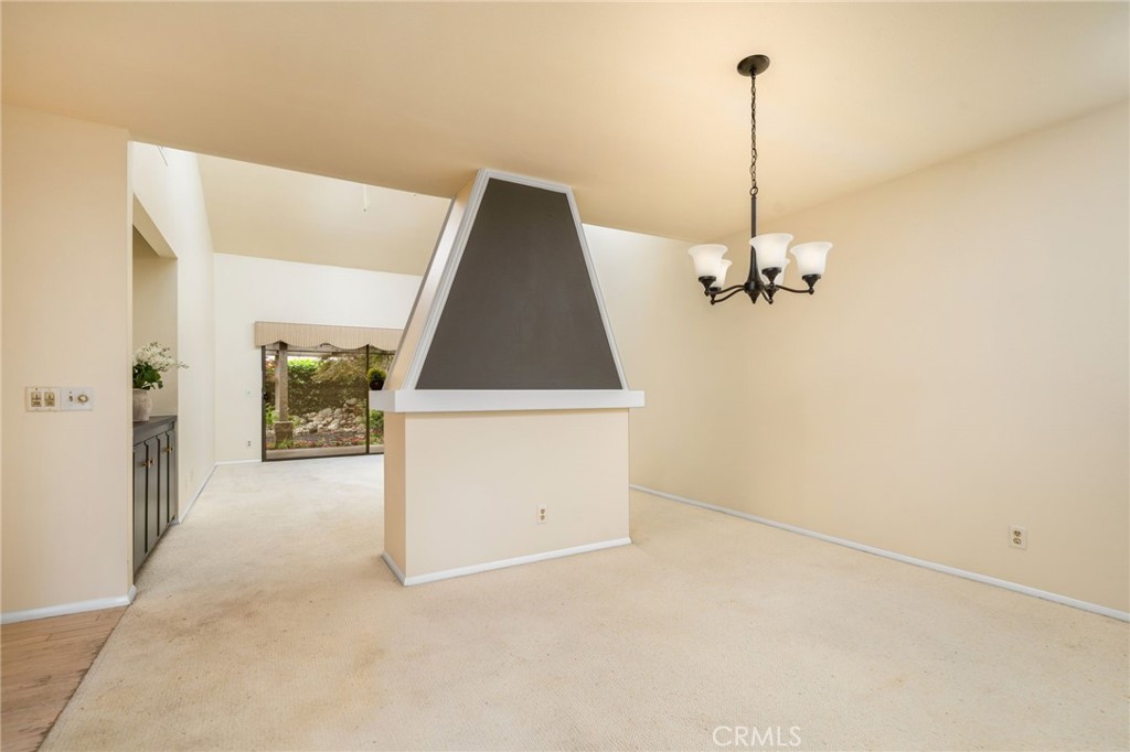 465 Champlain Drive