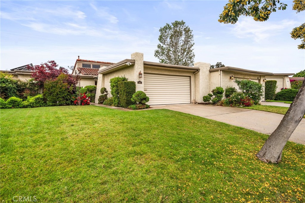 465 Champlain Drive