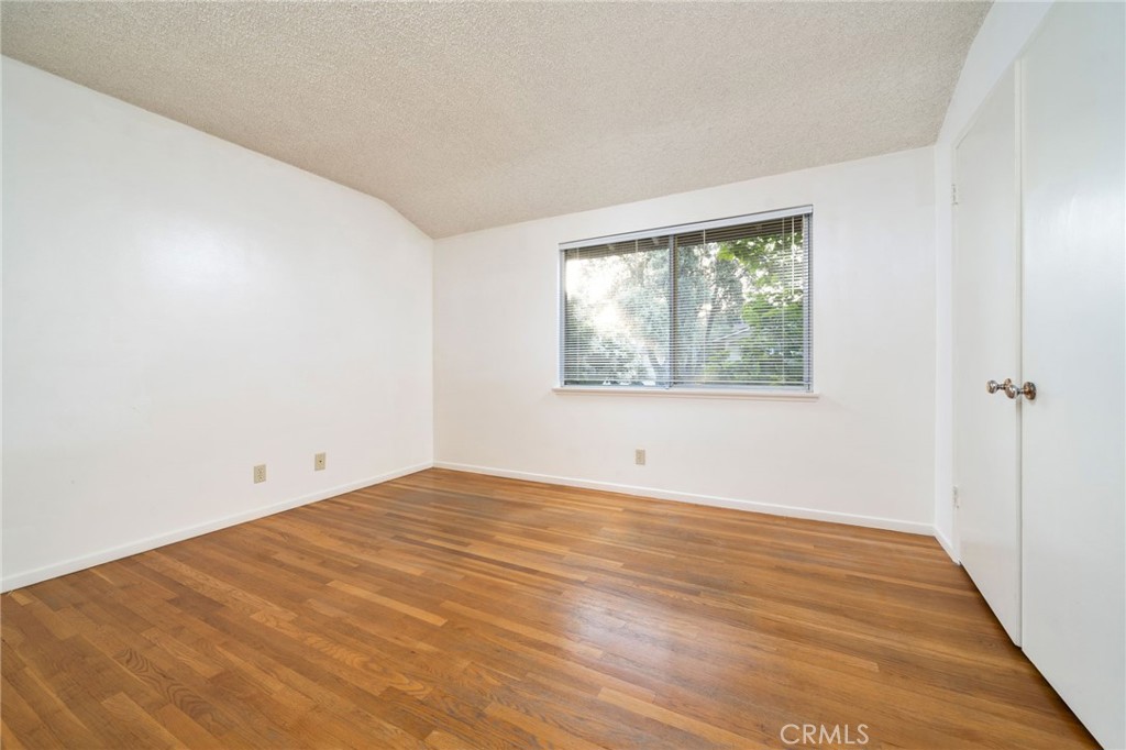 3868 Shelter Grove Drive