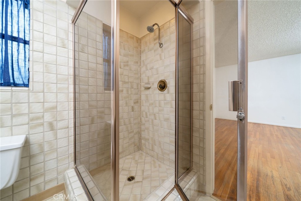 3868 Shelter Grove Drive