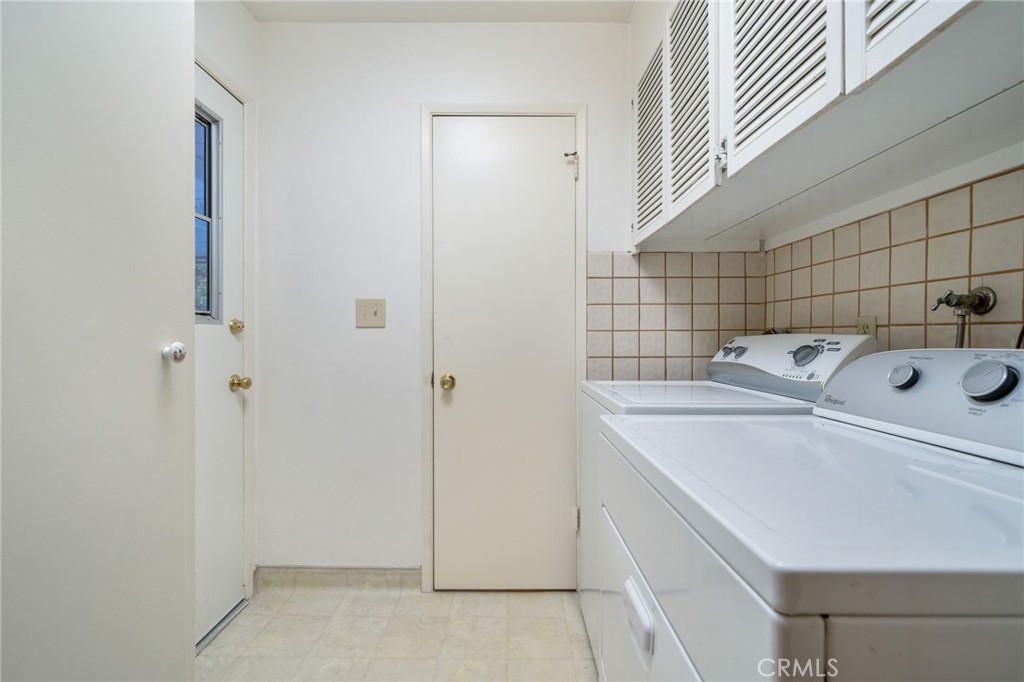 3868 Shelter Grove Drive