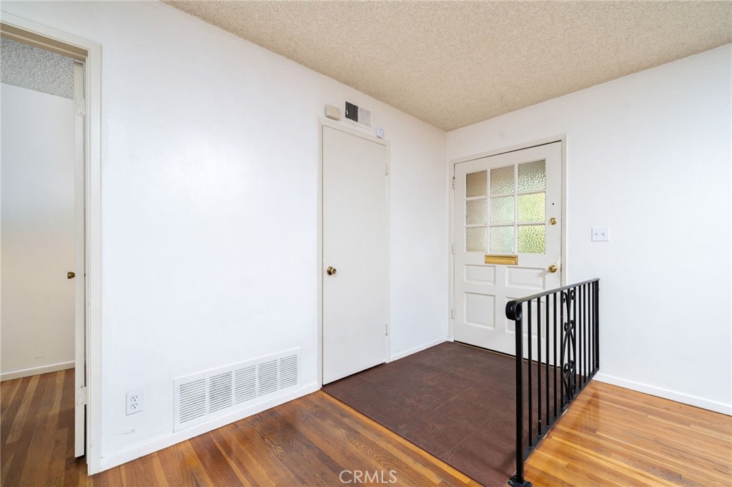 3868 Shelter Grove Drive