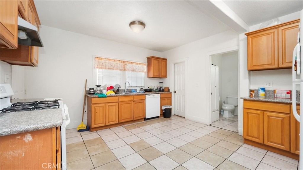 226 E California Street