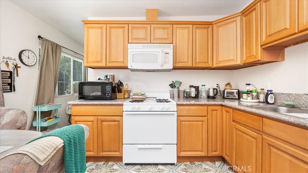 226 E California Street