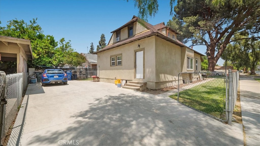 226 E California Street