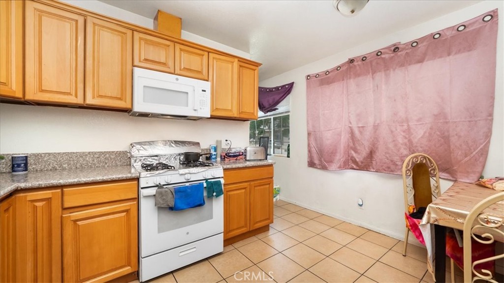 226 E California Street