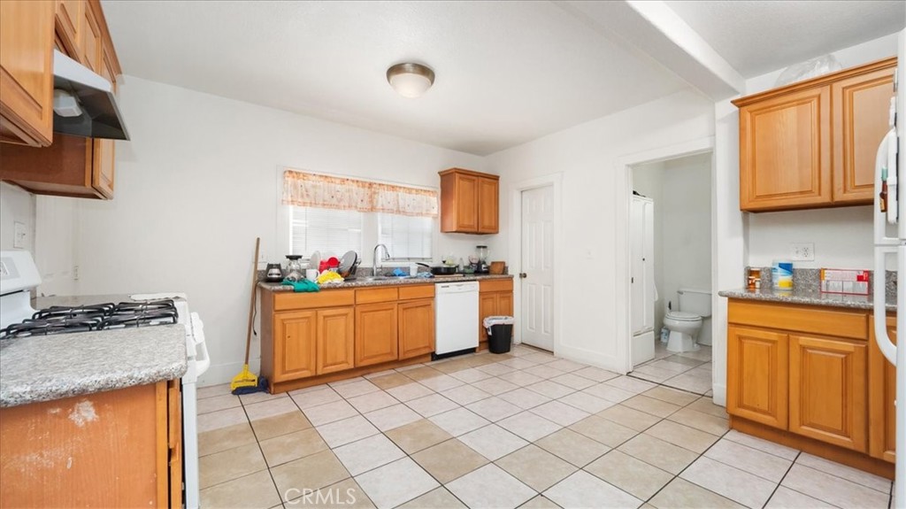 226 E California Street