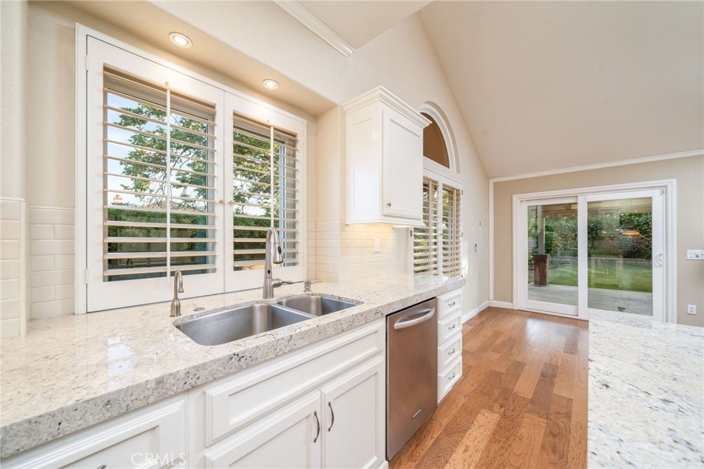 6001 Via De Mansion