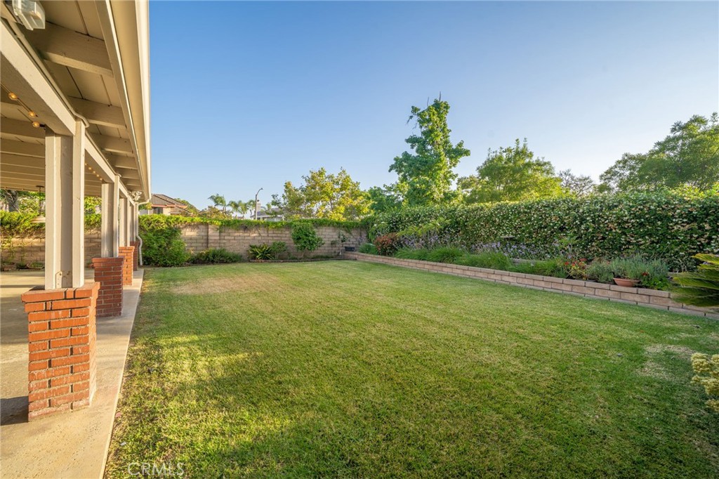 6001 Via De Mansion