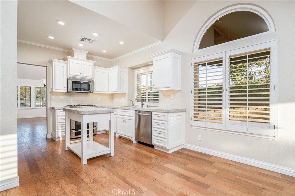 6001 Via De Mansion
