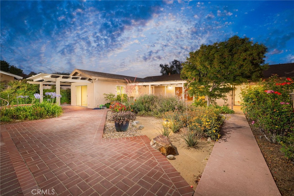 663 Hood Drive