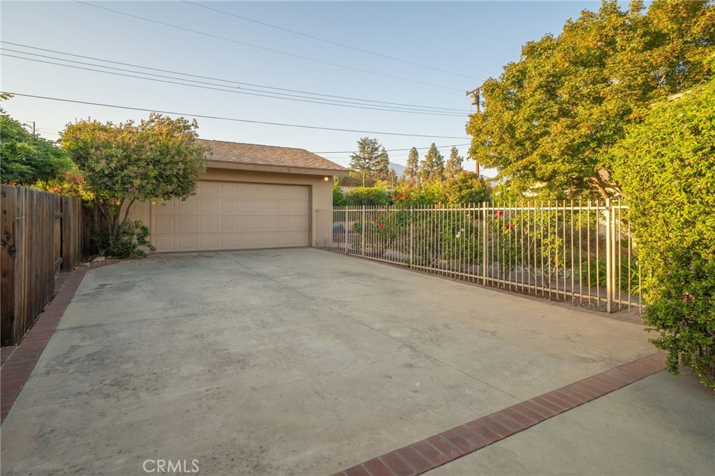 663 Hood Drive
