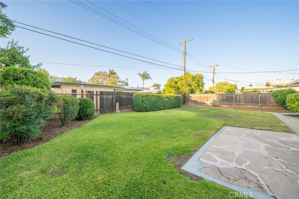 817 W Hollyvale Street