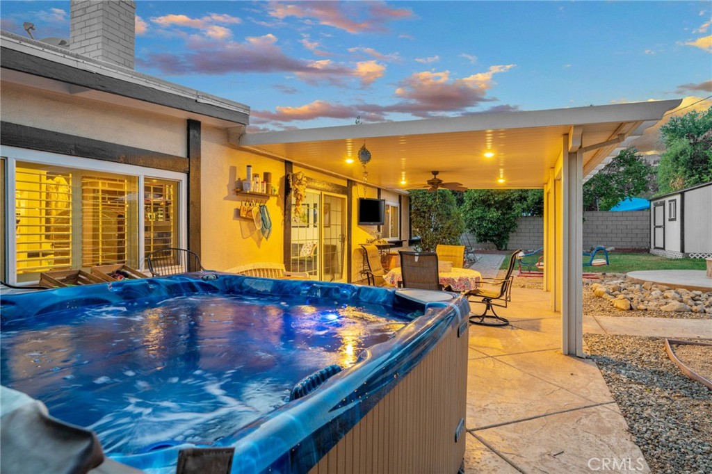 2240 La Sierra Way