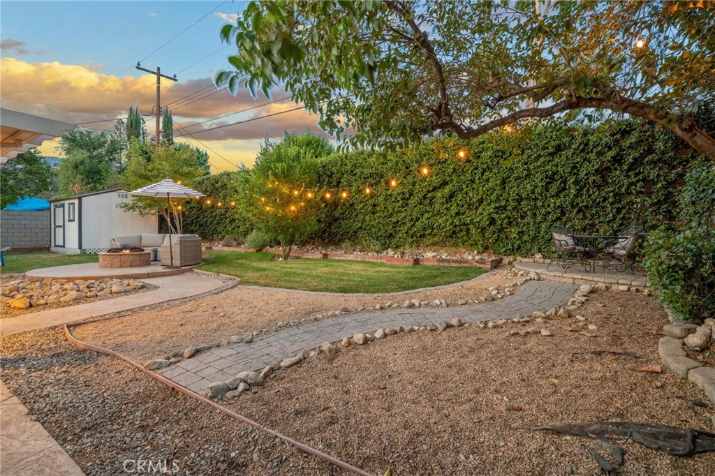 2240 La Sierra Way
